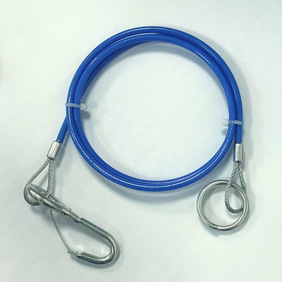 O nylon revestiu a corda de fio 4mm de aço inoxidável colorida com os ilhós e o gancho da segurança