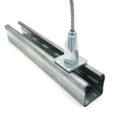 Kit de fixação de suporte e de fixação pendente